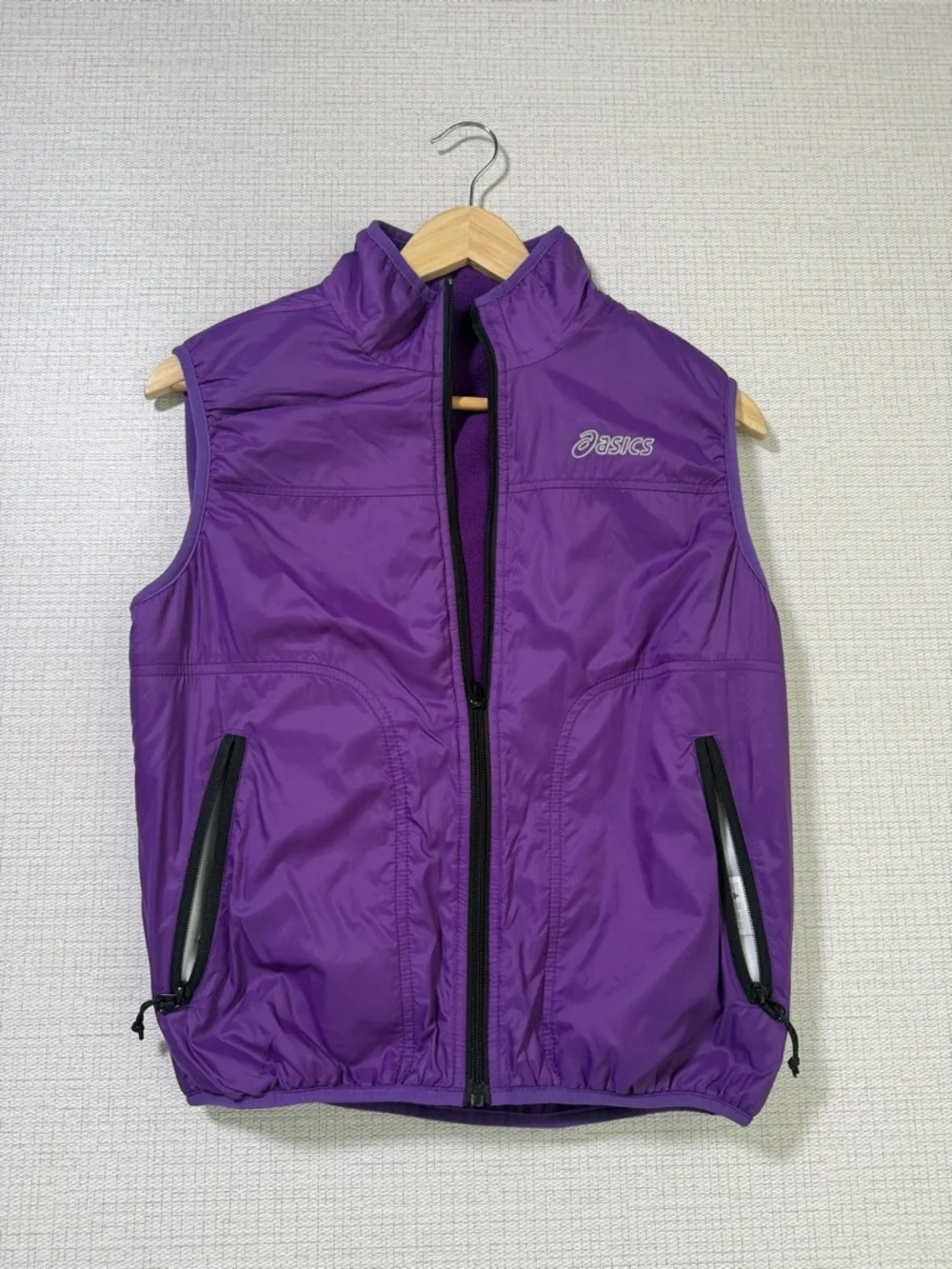 ASICS Purple Running Zip-Front Vest - Reversible - Picture 6 of 7
